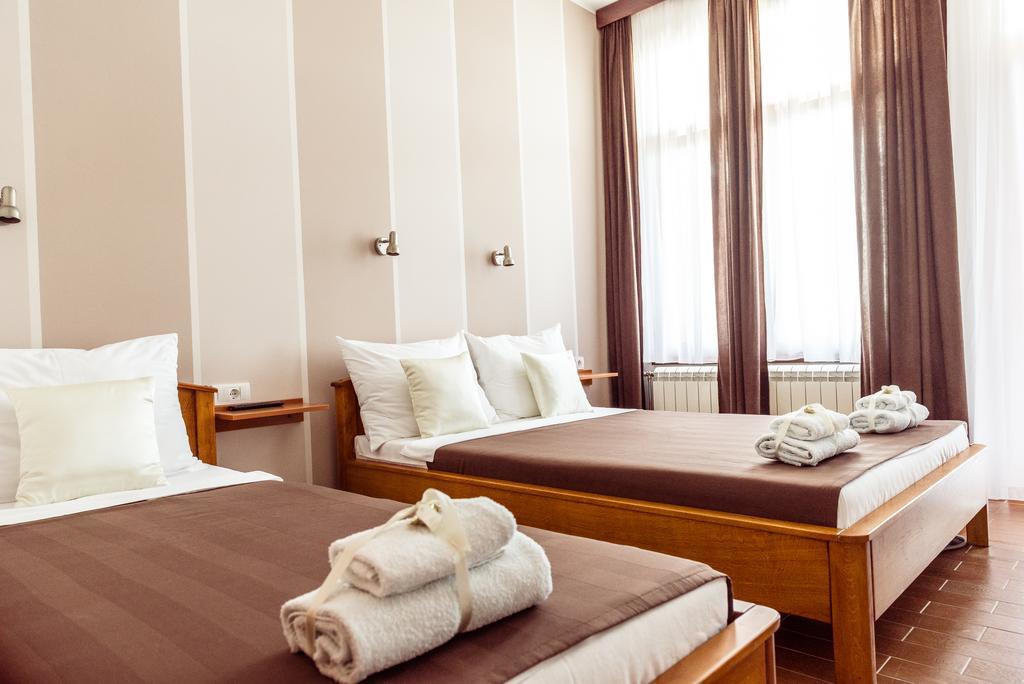 B&B Posejdon Sremska Mitrovica Exterior photo