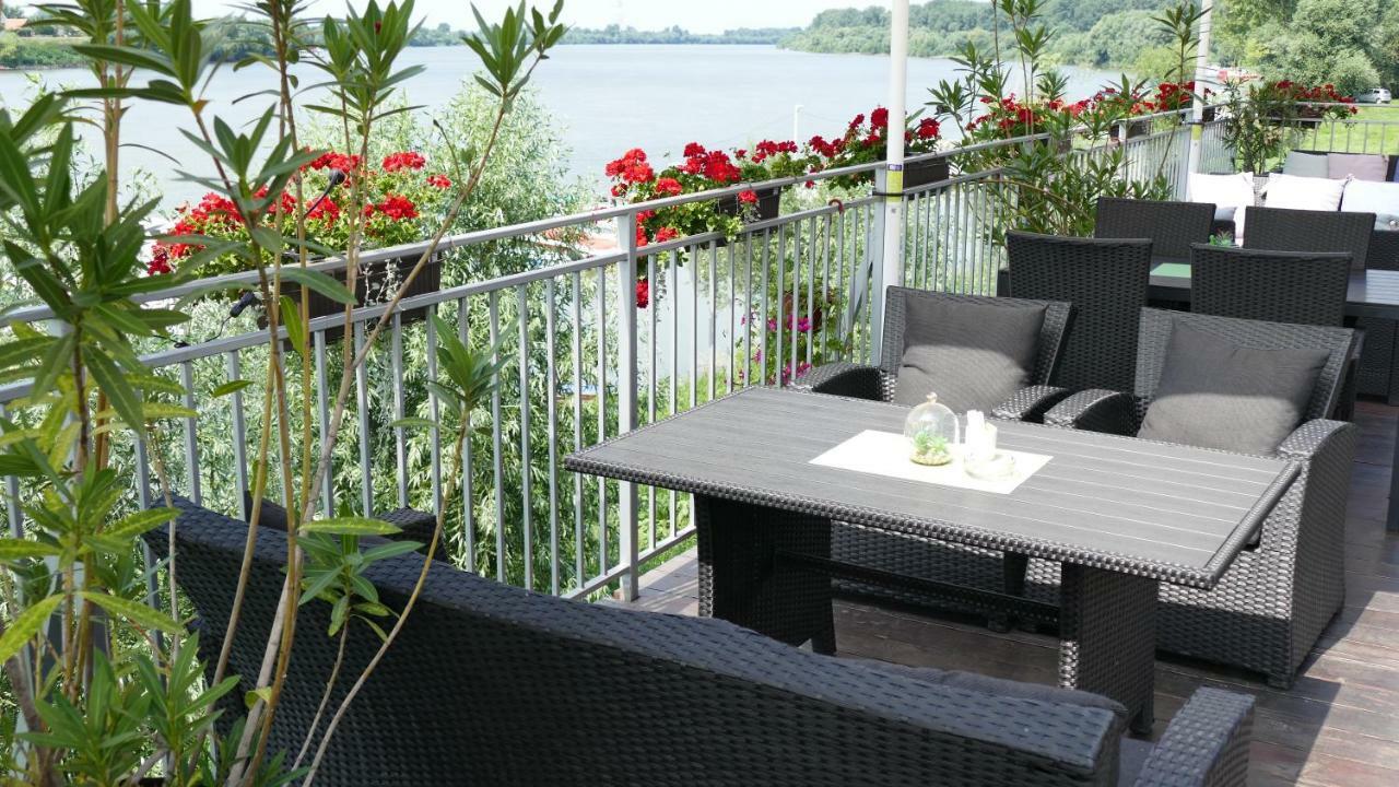 B&B Posejdon Sremska Mitrovica Exterior photo